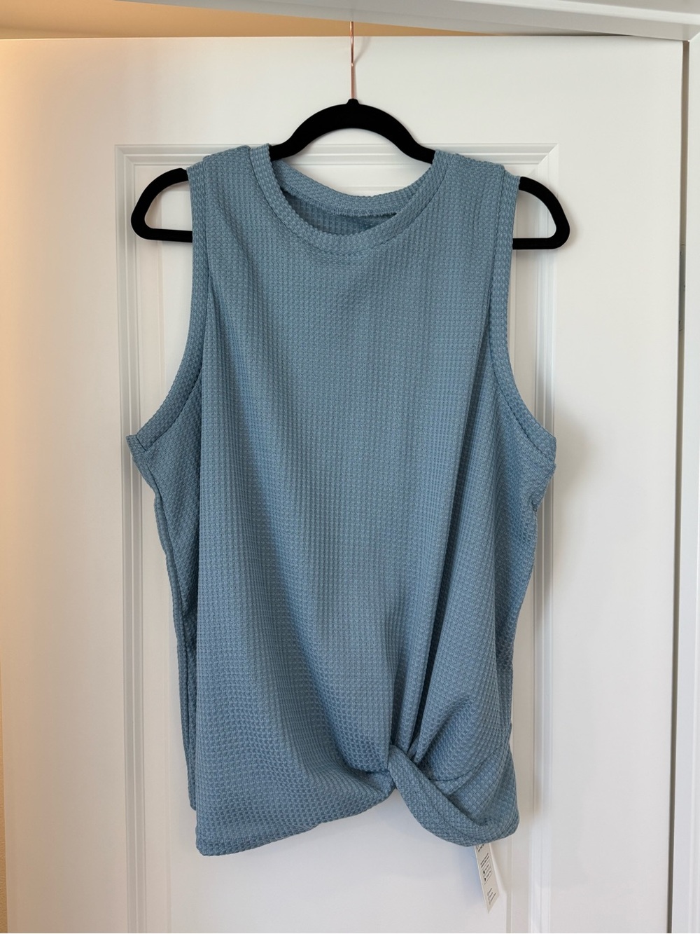 Cupshe Waffle Knit Sleeveless Muscle Tee with Front Twist - Dusty Blue